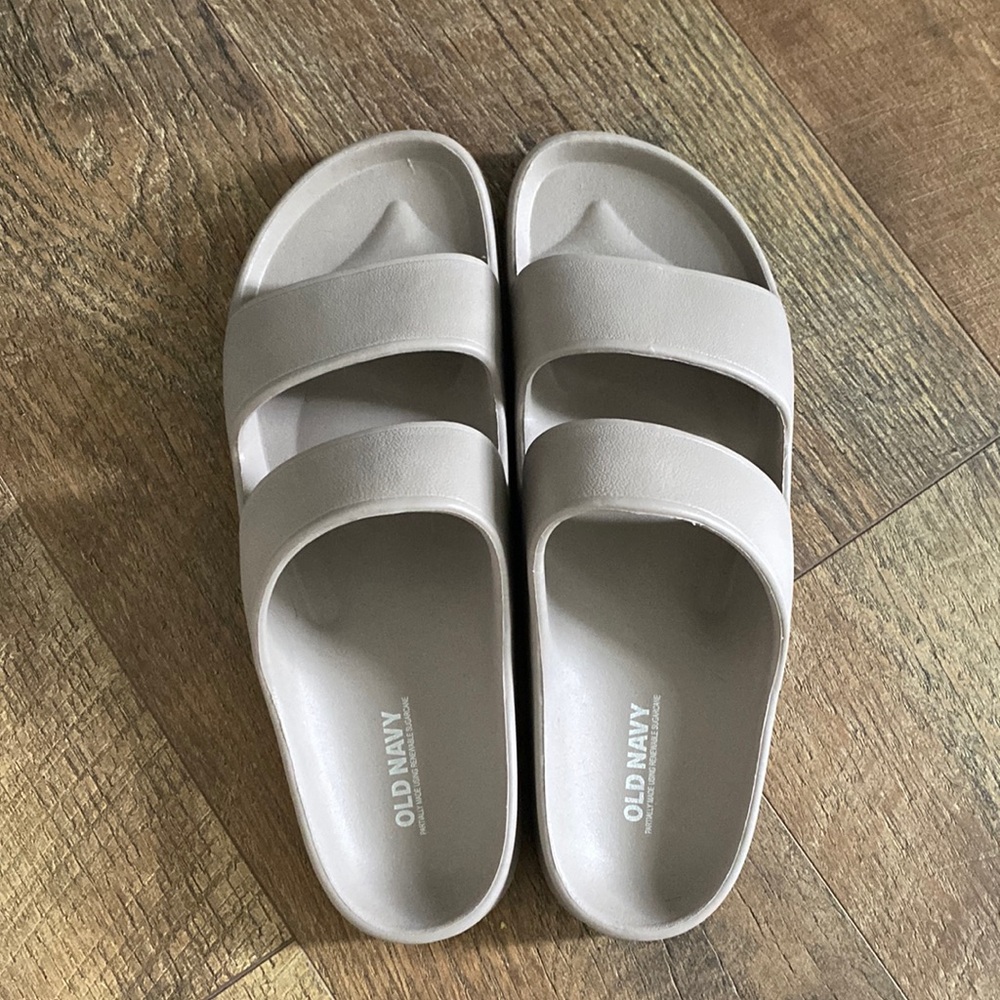 Old Navy NWOT slides